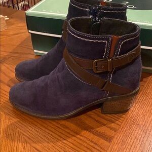 Bos. & Co. Blue and Brown Ankle Boots with Suede Finish